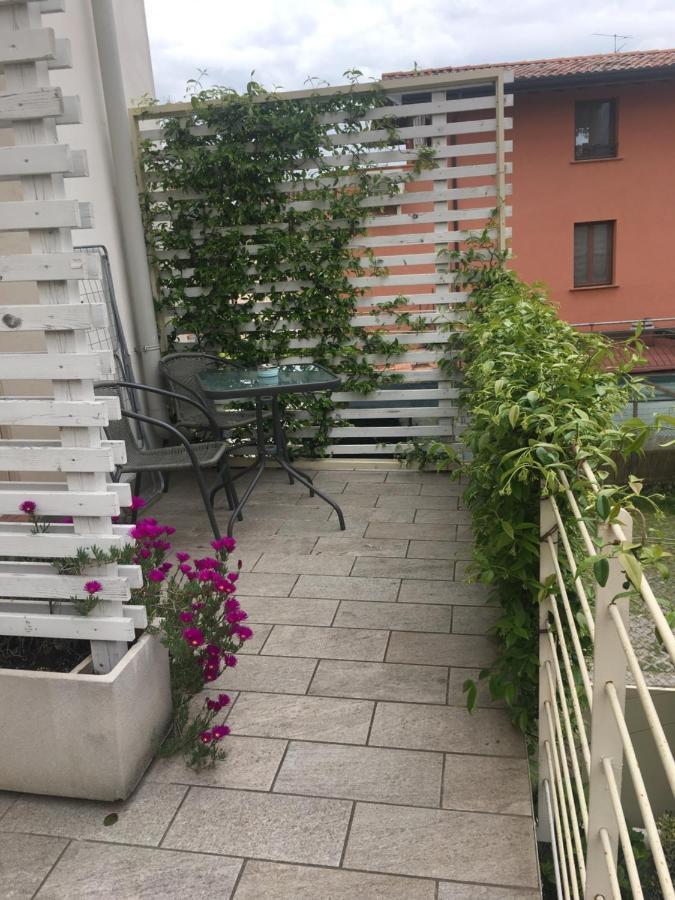 Antonella Gardalake 2 Desenzano del Garda Exterior foto